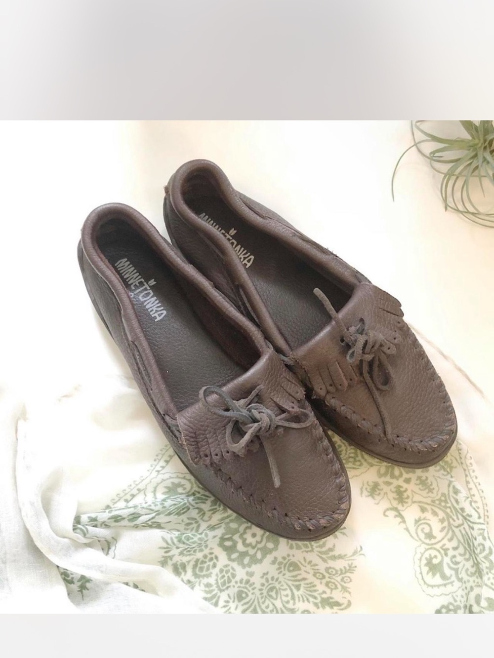 Vintage Minnetonka Moccasins Loafer Brown Leather women’s size 9